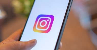 【徹底ガイド】Instagramの「共有（シェア）」はどのボタン？　操作方法/使い方