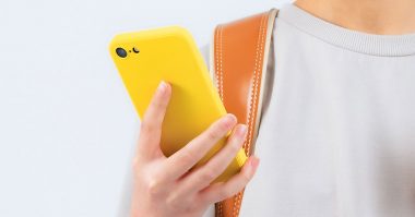 小学生のスマホは「新品より中古」派が約6割！ 親が選ぶ理由とは？【ゲオホールディングス調べ】