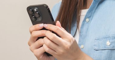 スマホのデータ使用量30GB以下の人が約9割、半数は3GB以下で足りている事実が判明