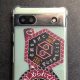 携帯のスマホケースにステッカーを挟むのって「ダサい」？