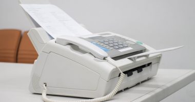 自宅にFAXはもう不要？ 自宅からファックスをなくすと何がどの程度不便になるの？