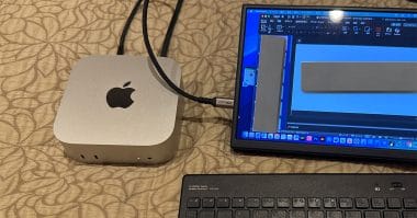 手のひらサイズのMac mini !?　これは超お手軽に持ち運び可能で快適すぎ！！