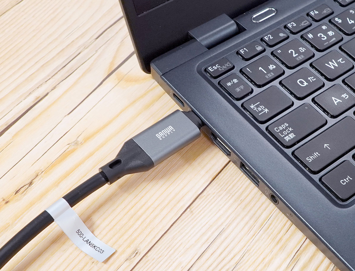 USB-Cから直接有線LANに接続できるサンワサプライの変換ケーブルが超便利！ iPhoneもイケる!?の画像1