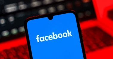 SNS詐欺の半数以上はFacebook経由！最も多い手口は「マルバタイジング」だった【Avast調べ】