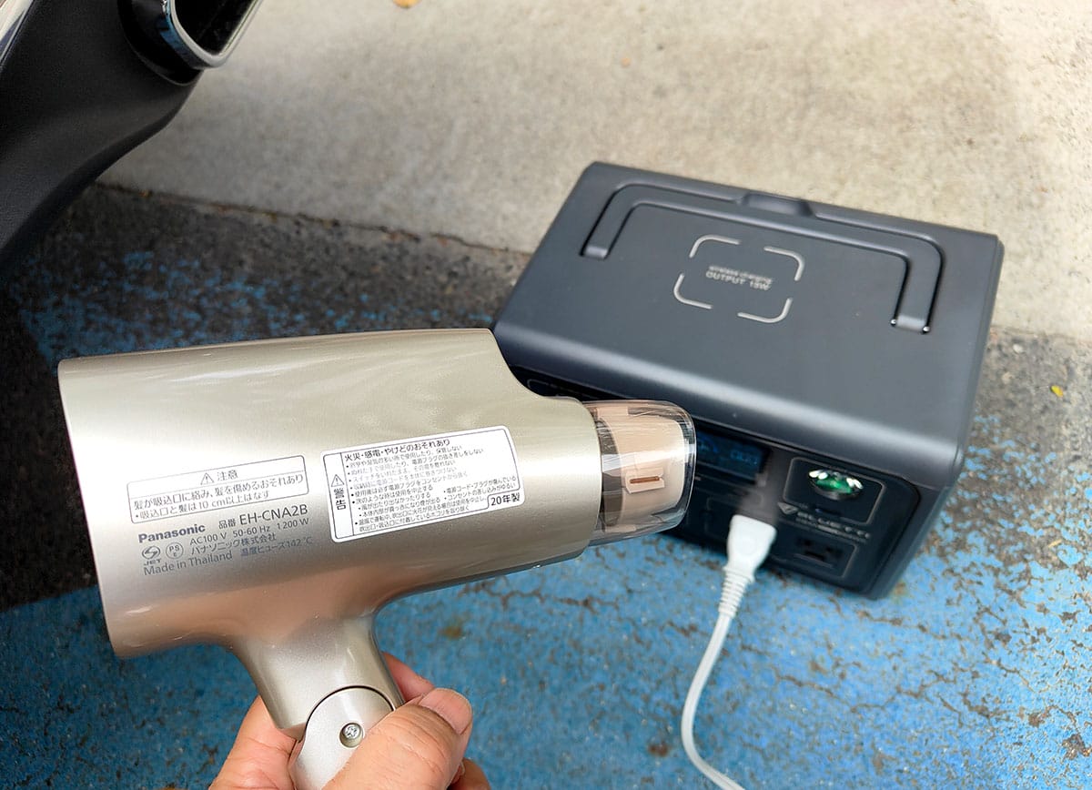 意外と難しい!? 車に貼られた中古ショップのステッカーを剥がす方法の画像1