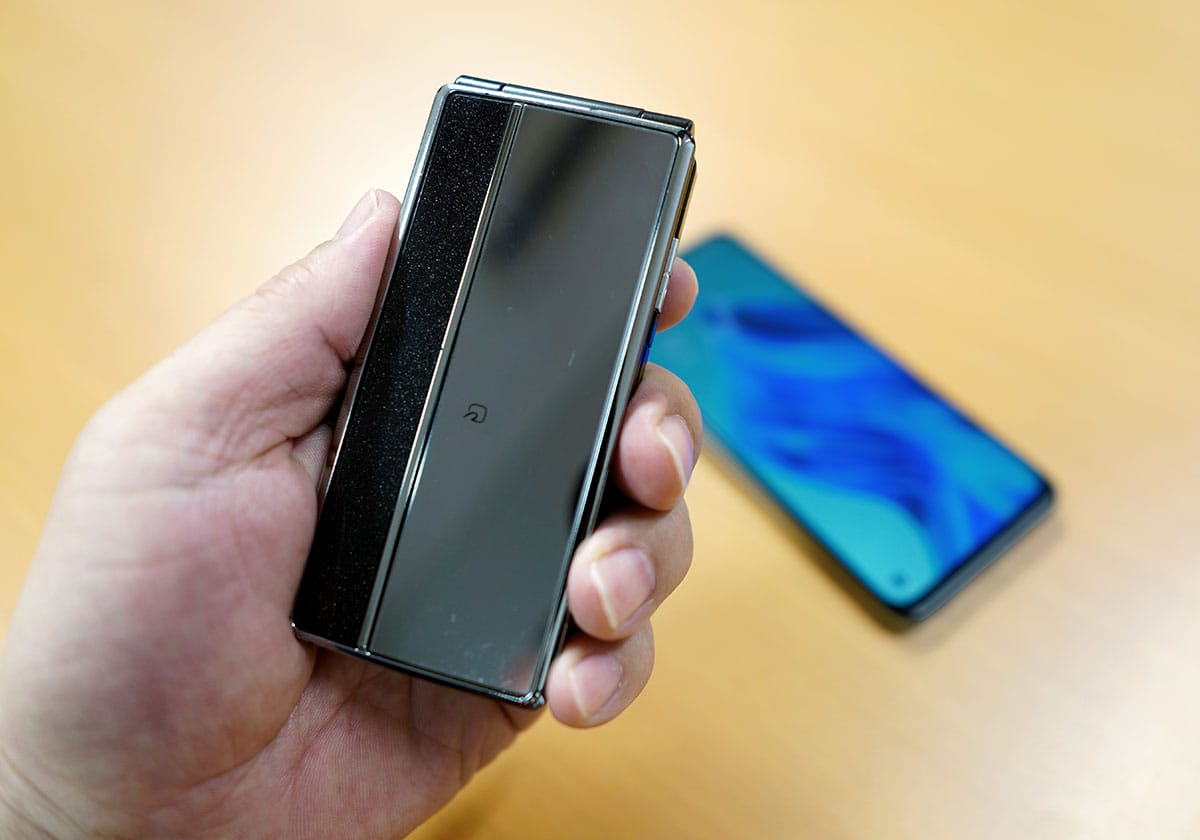 パカパカガラケー、最新型4G対応「らくらくホン F-41F」はどこが便利なのか?実機で解説!の画像2
