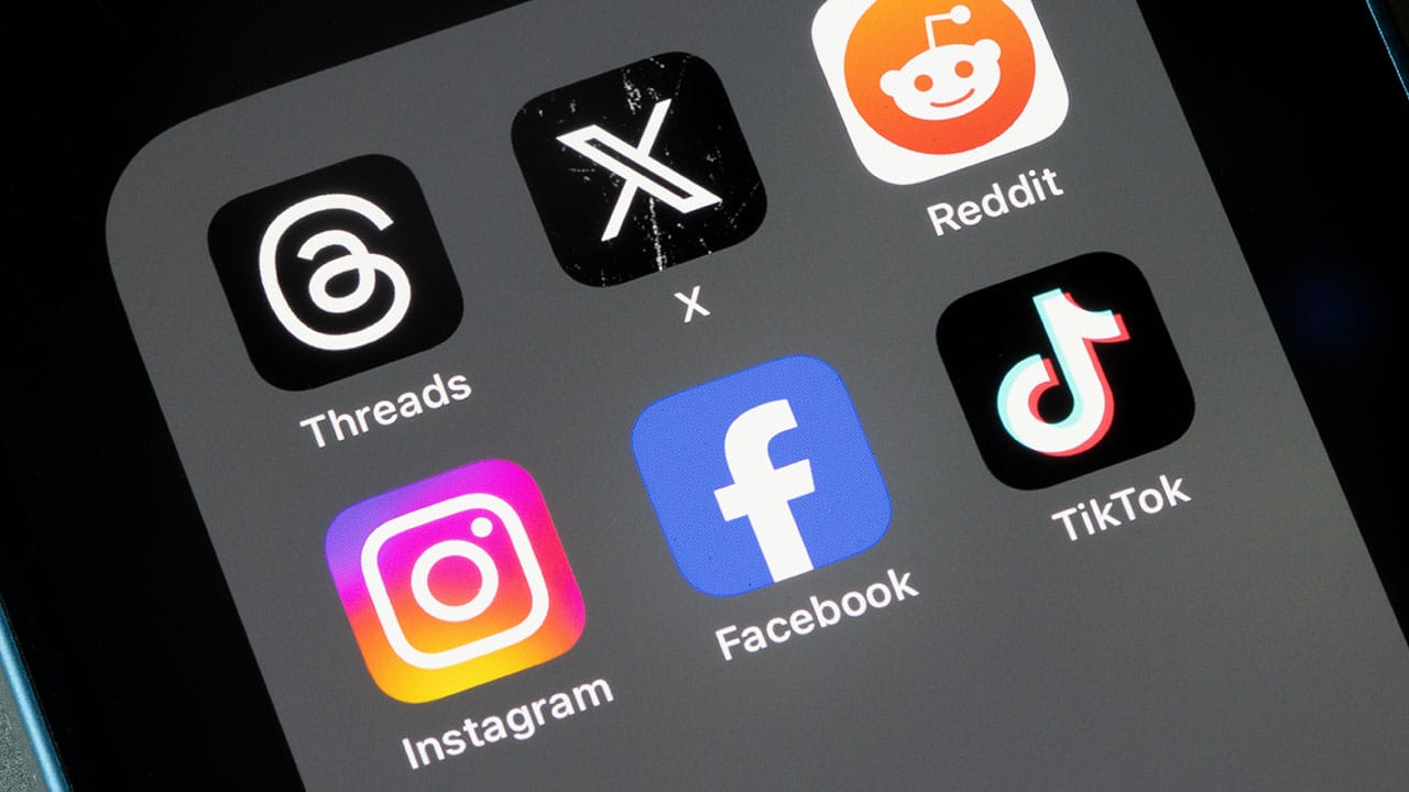 SNSは「幸せのツール」だった?若者の約7割が「SNSで幸福感が増す」と回答の画像1