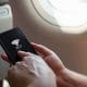 エコノミーでも飛行機の機内Wi-Fiは無料。無料化が進む『機内Wi-Fi』のいま