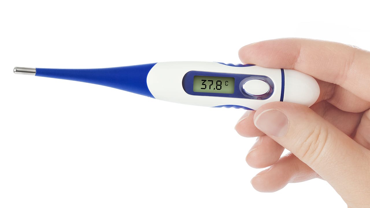 何度の熱なら会社を休む？日本人の“限界ライン”はまさかの37.8度の画像1