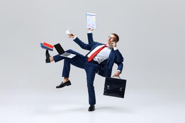 AI分析、8割が導入済み。なのに現場が「楽にならない」のはなぜ？の画像1